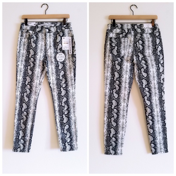 Tinseltown Pants - Python Snake Skin Print Cropped Skinny Pants